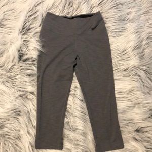 ✨Nike workout capris✨